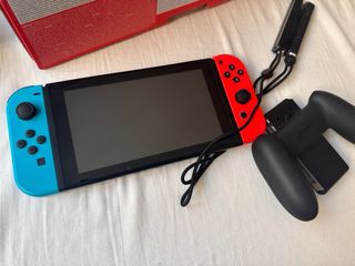 Nintendo Switch Azul y Rojo