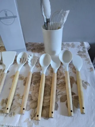 Set 12 Utensili Cucina Silicone e Legno