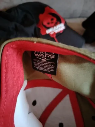 Cappelli Halo e Gears of War