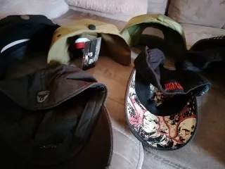 Cappelli Halo e Gears of War