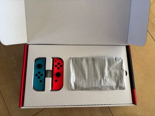 Nintendo Switch Completa + Giochi e Accessori