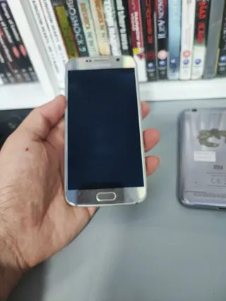 Lote 4 Móviles: Samsung, Xiaomi, Motorola, bq