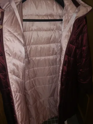 Gabardina reversible roja y rosa