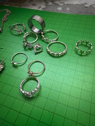 Lote Joyería Niña: Collar, Anillos y Pendientes