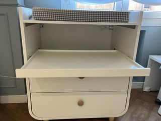 Cómoda cambiador bebe IKEA MYLLRA blanco y cajones