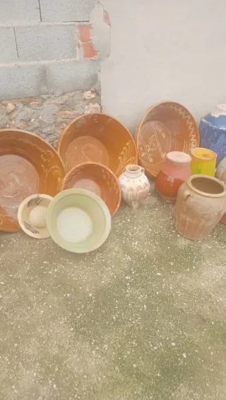 Tinajas, cántaros, lebrillos y orzas de barro