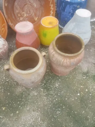 Tinajas, cántaros, lebrillos y orzas de barro