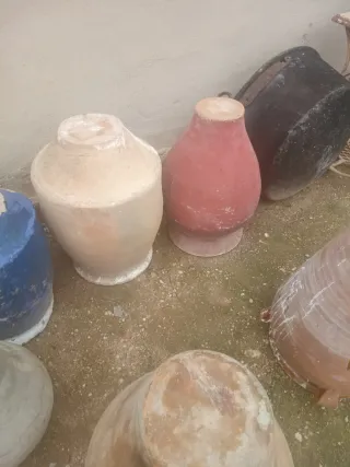 Tinajas, cántaros, lebrillos y orzas de barro