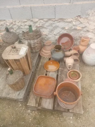 Tinajas, cántaros, lebrillos y orzas de barro