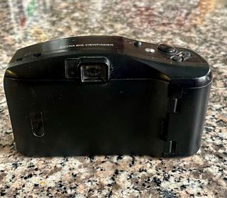 Olympus Superzoom 700XB macchina fotografica