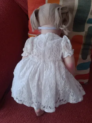 Muñeca niña tipo reborn