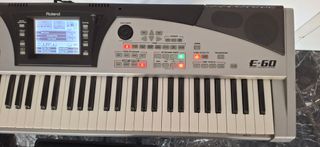 Teclado Roland E-60