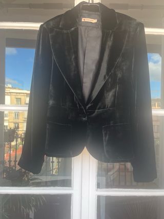 Americana terciopelo negra de Systemaction