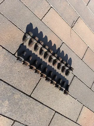 Tornillos llantas Mercedes Vito llantas de chapa