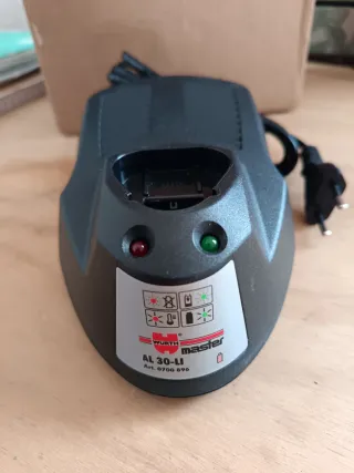 Cargador Würth Master AL 30-LI (10.8V - 12V)