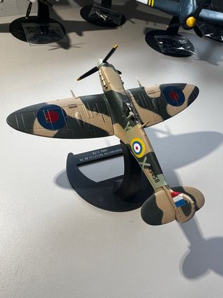 Maqueta Avión 1/72 Spitfire