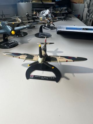 Maqueta Avión 1/72 Spitfire