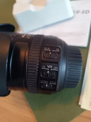 Objetivo Nikon AF-S DX VR Nikkor 18-200mm