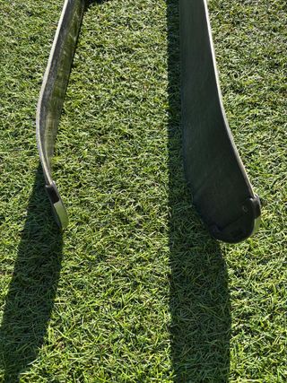 Esquís Elan Black Magic 146cm con fijaciones