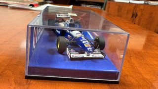 Williams FW18 1996 J. Villeneuve 1:43