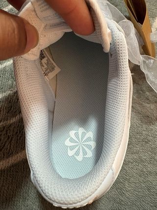 Zapatillas Nike Blancas y Azules