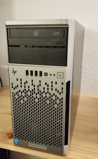 Servidor HP ProLiant ML310e Gen8 v2