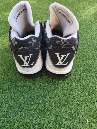 Sneakers Louis Vuitton Jordan 4