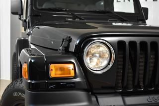 Jeep Wrangler 4.0 HARD TOP AUTO
