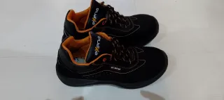 Zapatillas de trabajo Exena negras y naranjas
