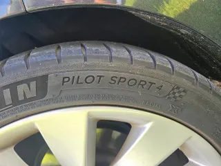 2 michelin pilot sport4  neumático R18" llant