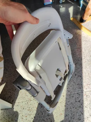 Sillita trona Chicco gris con estampado