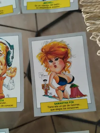 Lote de cromos de personajes