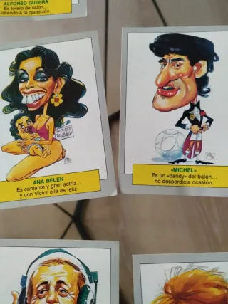 Lote de cromos de personajes