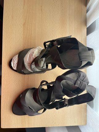 Sandalias de tiras verde gris