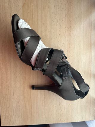 Sandalias de tiras verde gris