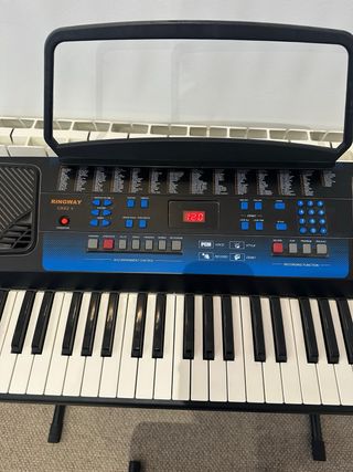 Teclado electrónico como nuevo.