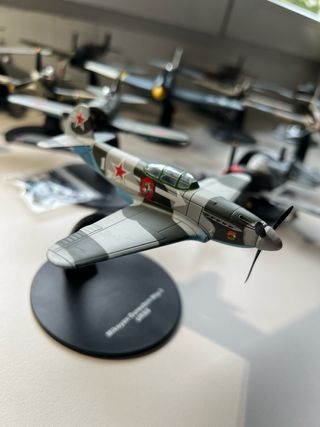 Maqueta avión 1/72 camuflaje