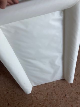 Cambiador de bebé blanco