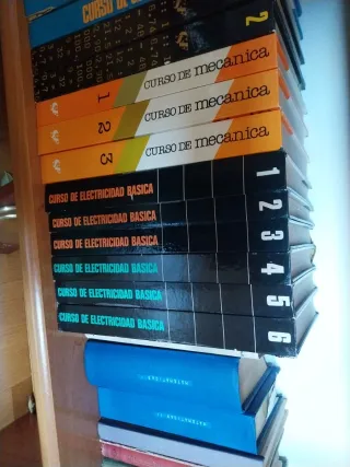 Cursos de física, matemáticas, aritmética, ...