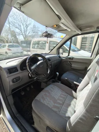 Ford E-Tourneo Courier 2006