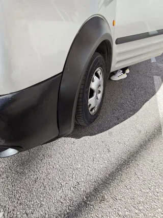 Ford E-Tourneo Courier 2006