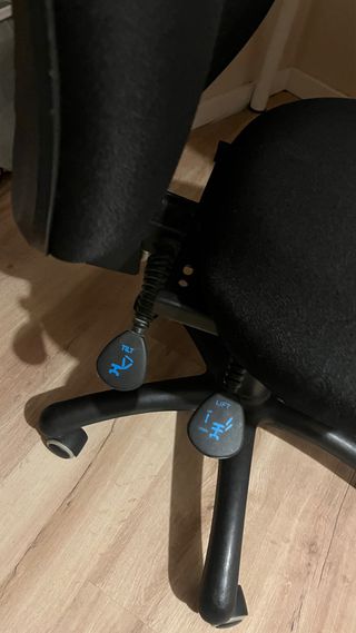 Silla de escritorio ergonómica negra