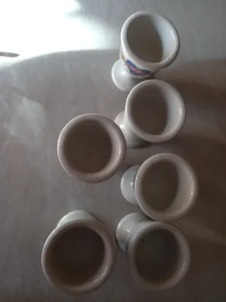 Sei portauovo vintage decorati