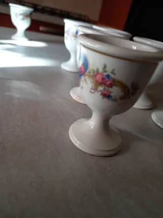 Sei portauovo vintage decorati