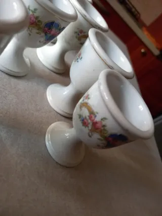 Sei portauovo vintage decorati