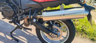 BMW F 650 GS Roja con Top Case