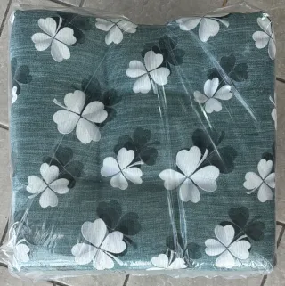 6 Cuscini Seduta con Laccetti