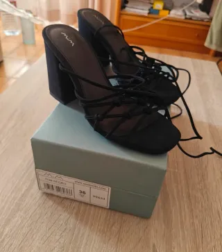 Sandalias MIM Tiras Tacón Negro Talla 36