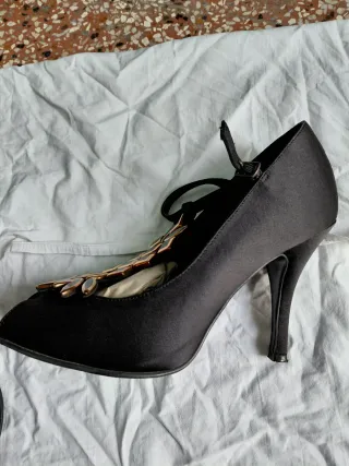 Scarpe gioiello MENBUR nere e oro