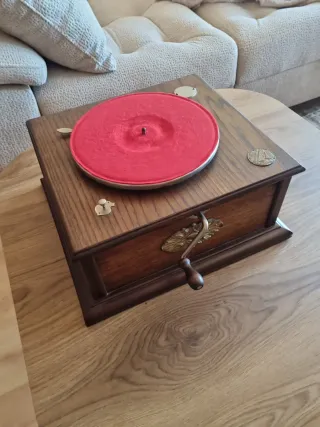 Antiguo Cajón Gramófono His Master's Voice